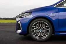 ll-new-bmw-230e-xdrive-active-tourer-10-2021-600px.webp