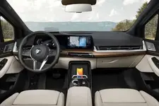 2-the-all-new-bmw-223i-active-tourer-10-2021-600px.webp