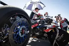 ionship-worldsbk-bmw-motorrad-motorsport-bmw-600px.webp