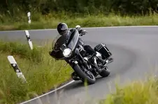 P90439399-bmw-r-18-b-first-edition-09-2021-599px.webp