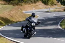 P90439426-bmw-r-18-b-first-edition-09-2021-599px.webp