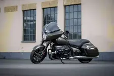 0-bmw-r-18-b-manhattan-metallic-matt-09-2021-600px.webp