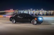 2022-rolls-royce-ghost-black-badge_100816681_h.webp