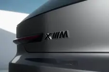P90445548-bmw-concept-xm-studio-11-21-600px.webp