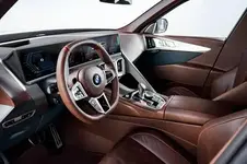 P90445557-bmw-concept-xm-studio-11-21-599px.webp