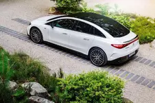mercedes-amg-eqe53-9.webp