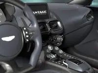 2022-Aston-Martin-V12-Vantage-11.webp