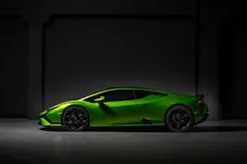 2022-Lamborghini-Huracan-Tecnica-00009.webp
