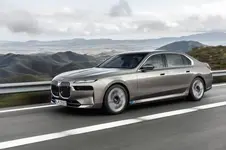 P90458208-the-new-bmw-i7-xdrive60-04-2022-600px.webp