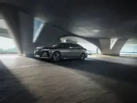 P90458828-the-new-bmw-m760e-xdrive-04-2022-600px.webp