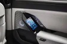 P90458227-the-new-bmw-i7-xdrive60-04-2022-600px.webp