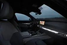 P90458250-the-new-bmw-i7-xdrive60-04-2022-600px.webp