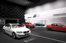 IAA-Stand-BMW-fotoshowImage-353987de-521069.webp