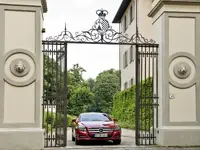 mercedesbenzclsclass201b.webp