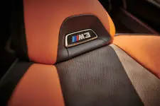 m3-touring-with-m-performance-parts-07-2022-2250px.webp