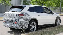 aybach-eqs-suv-fotos-espia-202288936-1659690718_26.webp