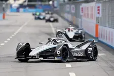 53895806.jpg 53895806.jpg