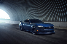 Mustang Dark Horse 07.webp