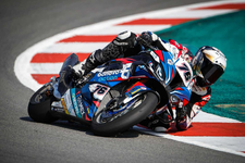 ampionship-bmw-motorrad-motorsport-bonovo-m-2250px.webp