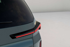 P90478602-the-first-ever-bmw-xm-2250px.webp
