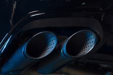 2023-Lamborghini-Urus-S-00024.webp