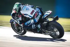 ampionship-bmw-motorrad-motorsport-bonovo-m-2250px.webp