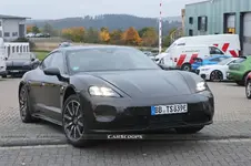 2024-Porsche-Taycan-100.webp