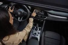 06_newgiulia_lifestyle-6359067da6a3f.webp