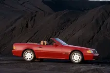 april-1993-mercedes-benz-600sl-rt-05-1672319672.webp
