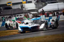 -international-speedway-imsa-bmw-m-hybrid-v-2250px.webp
