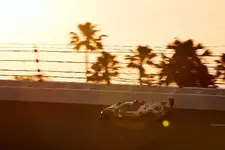 -international-speedway-imsa-bmw-m-hybrid-v-2250px.webp