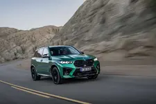 r-neue-bmw-x5-m-competition-dynamic-02-2023-2250px.webp