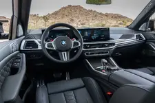 -neue-bmw-x5-m-competition-interior-02-2023-2250px.webp