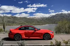 l-new-bmw-m2-toronto-red-on-location-static-2249px.webp