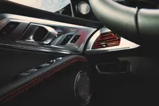 P90499839-the-bmw-xm-label-red-04-2023-2250px.webp