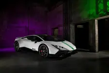 https___www.carscoops.com_wp-content_uploads_2023_04_Lamborghini-Milan-Design-Week-23-1024x683.webp