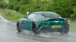 Aston Martin Vantage spy shots 2024 automedia-8.webp
