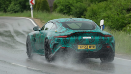 Aston Martin Vantage spy shots 2024 automedia-9.webp