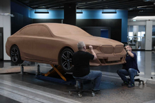 w-bmw-5-series-sedan-design-process-05-2023-2250px.webp