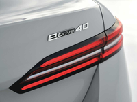 -i5-edrive40-in-the-studio-close-up-05-2023-1999px.webp