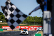 23-bmw-m2-cup-bmw-m2-cs-racing-denny-berndt-2250px.webp