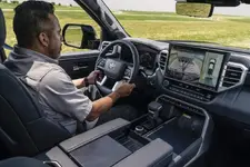 2024_Toyota_Tundra_Platinum_10-1500x1000-1.webp