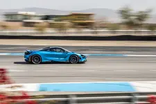 15305-McLarenAutomotiveservesupbucketlisttrackexperiencefortennisaceHubiHurkacz.webp