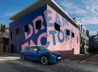 P90521014-mini-cooper-electric-in-london-2018px.webp