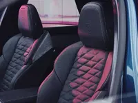 PEUGEOT_E_3008_2309PJ_458_FR.webp
