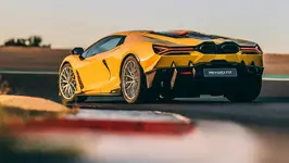 Lamborghini Revuelto review-17.webp