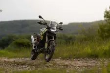 P90520383-the-new-bmw-f-900-gs-09-2023-2250px.webp