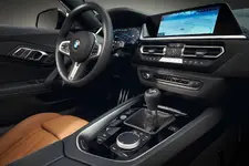 4-m40i-with-manual-gearbox-interior-01-2024-2250px.webp