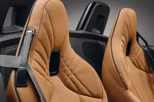 4-m40i-with-manual-gearbox-interior-01-2024-2250px.webp