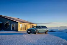 -bmw-i5-edrive40-touring-still-shot-02-2024-2248px.webp